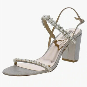 Badgkey Mischka block heels